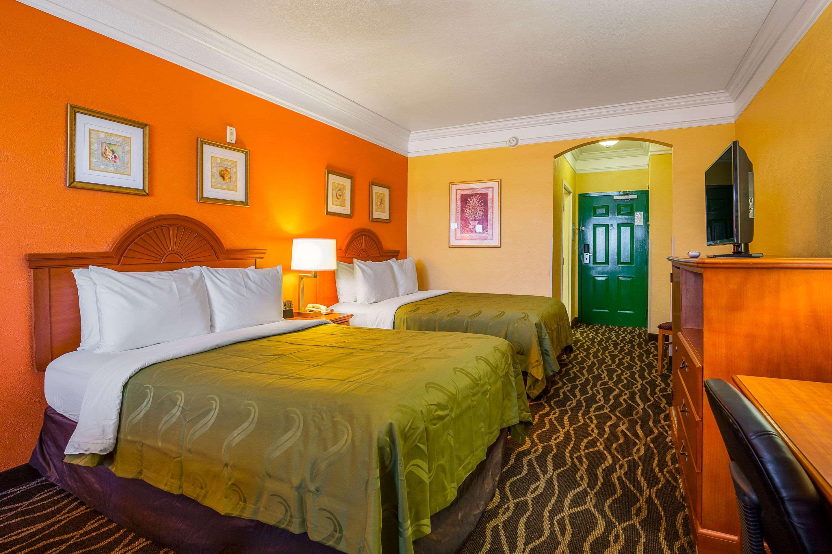 Quality Inn & Suites Galveston - Beachfront Екстер'єр фото