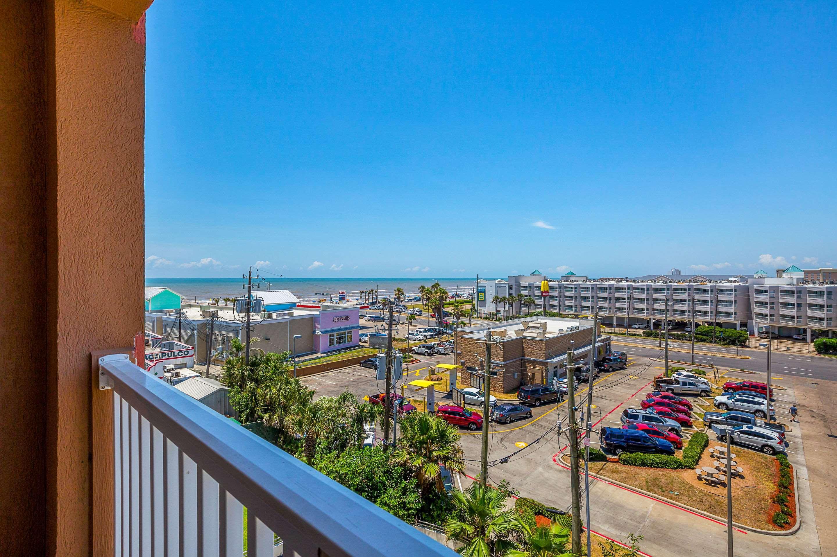 Quality Inn & Suites Galveston - Beachfront Екстер'єр фото