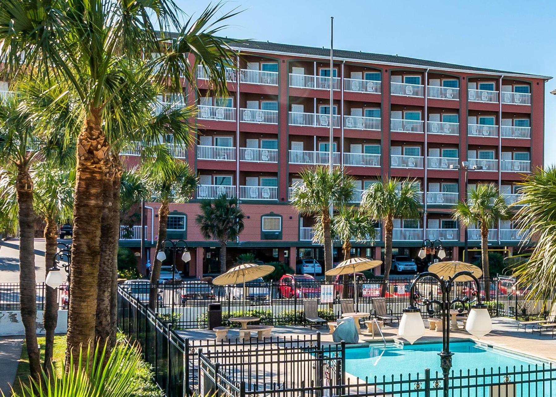 Quality Inn & Suites Galveston - Beachfront Екстер'єр фото