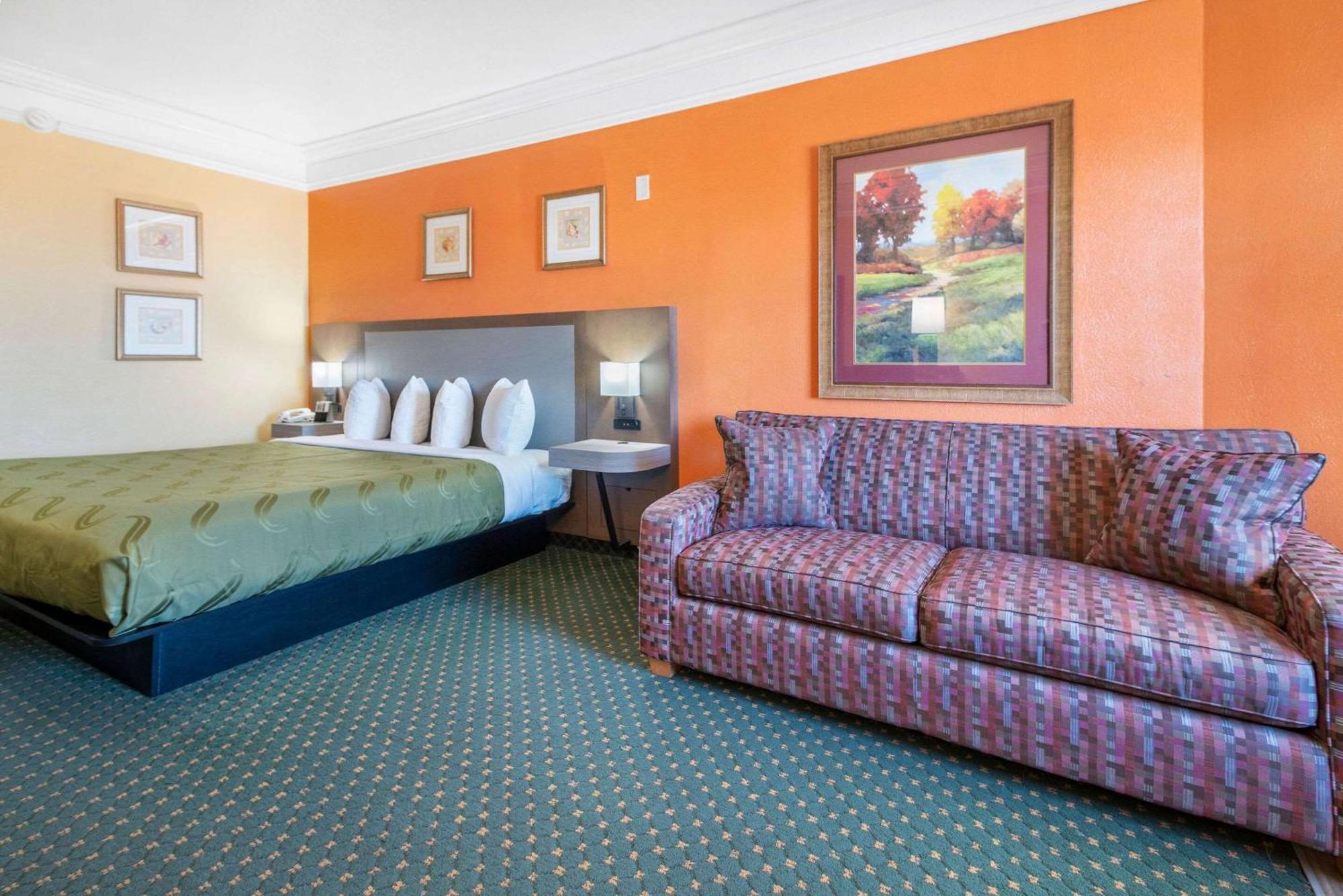 Quality Inn & Suites Galveston - Beachfront Екстер'єр фото
